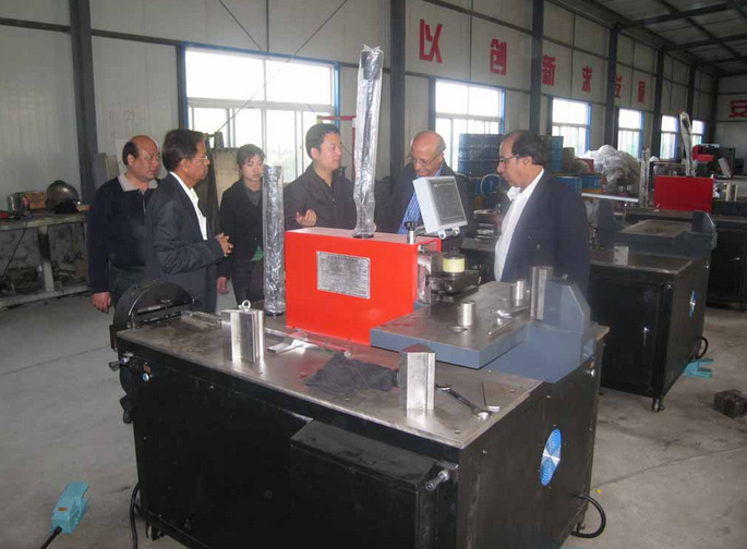 India customer visit our factory and test his ordering machinery on 24th September