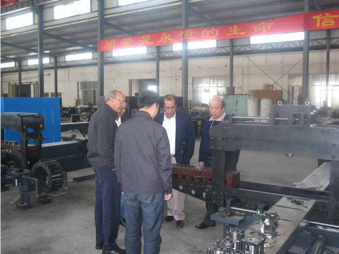 India customer visit our factory and test his ordering machinery on 24th September